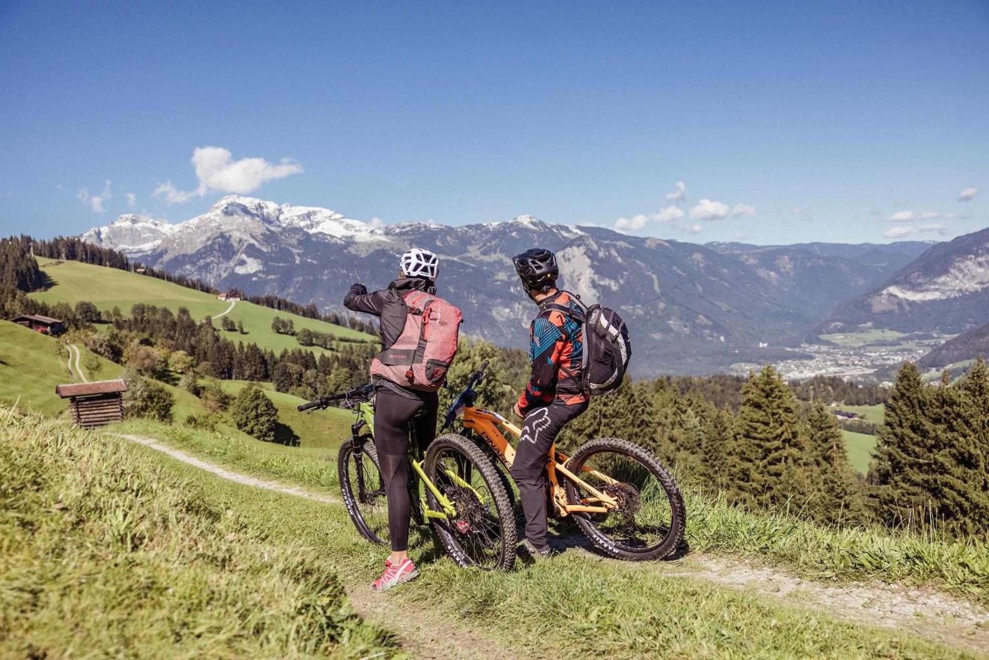 Haus Hislop Lägenhet Inneralpbach Exteriör bild