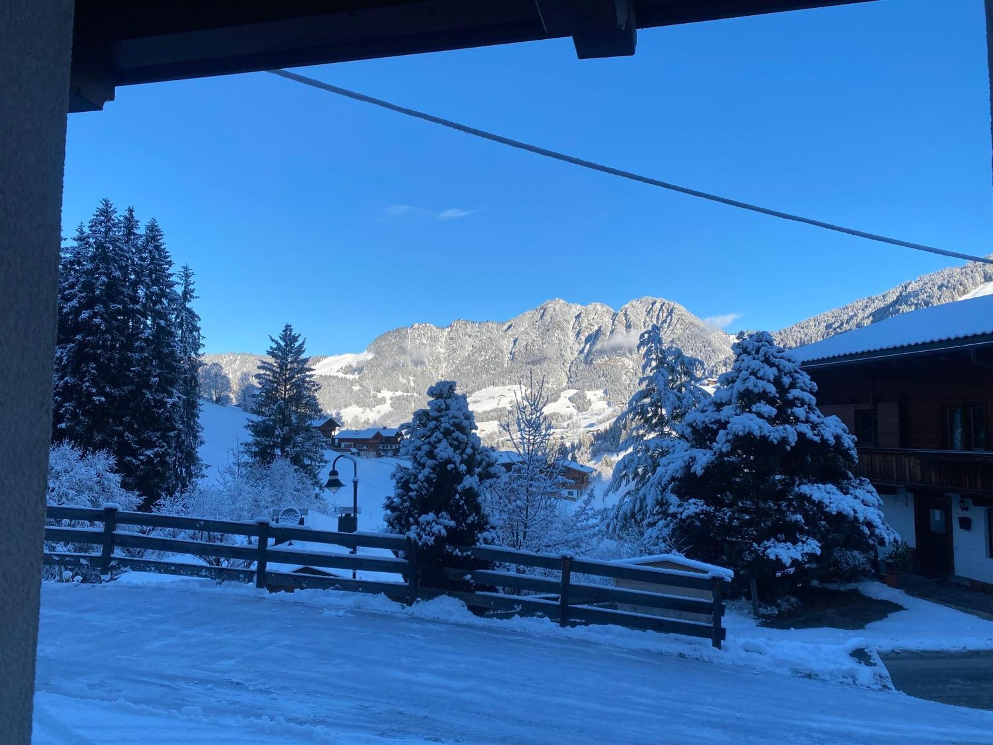 Haus Hislop Lägenhet Inneralpbach Exteriör bild