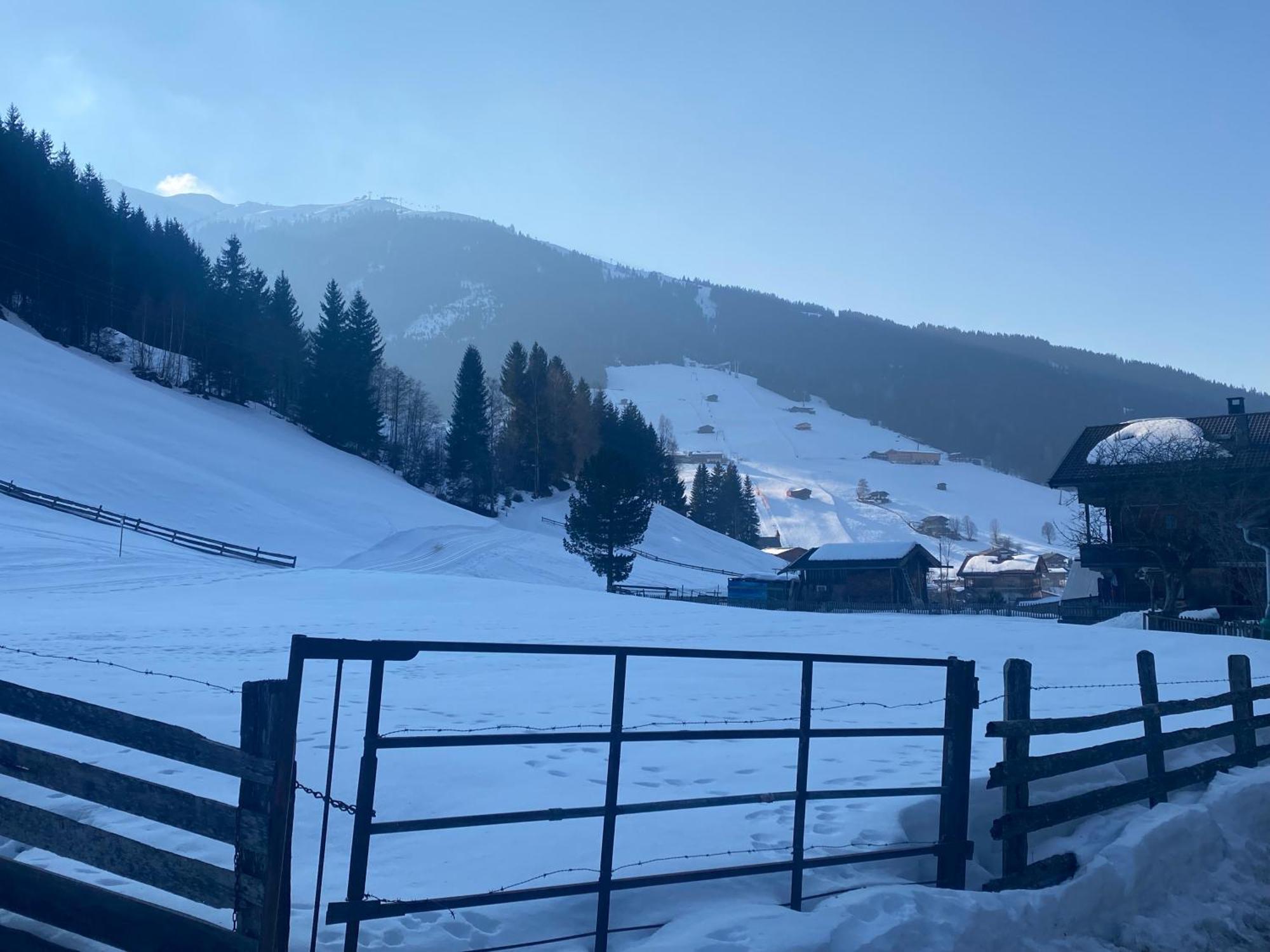Haus Hislop Lägenhet Inneralpbach Exteriör bild