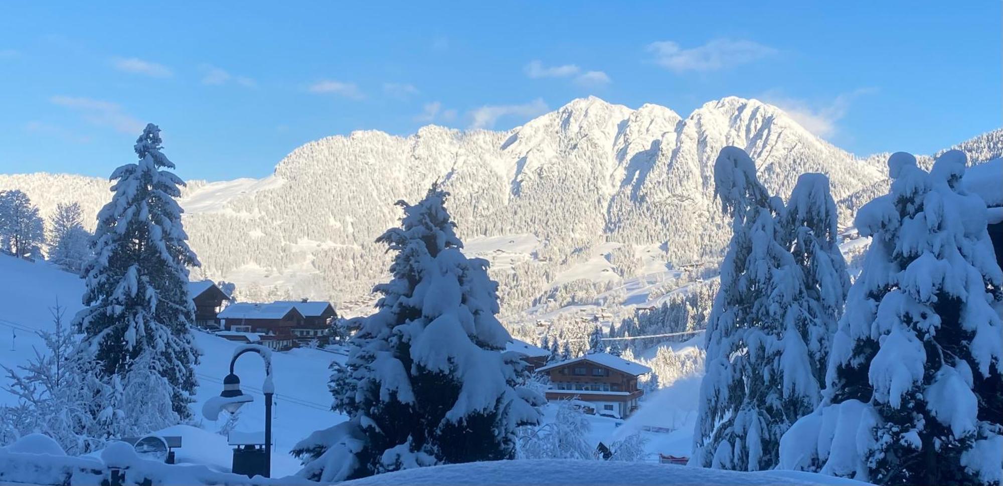 Haus Hislop Lägenhet Inneralpbach Exteriör bild
